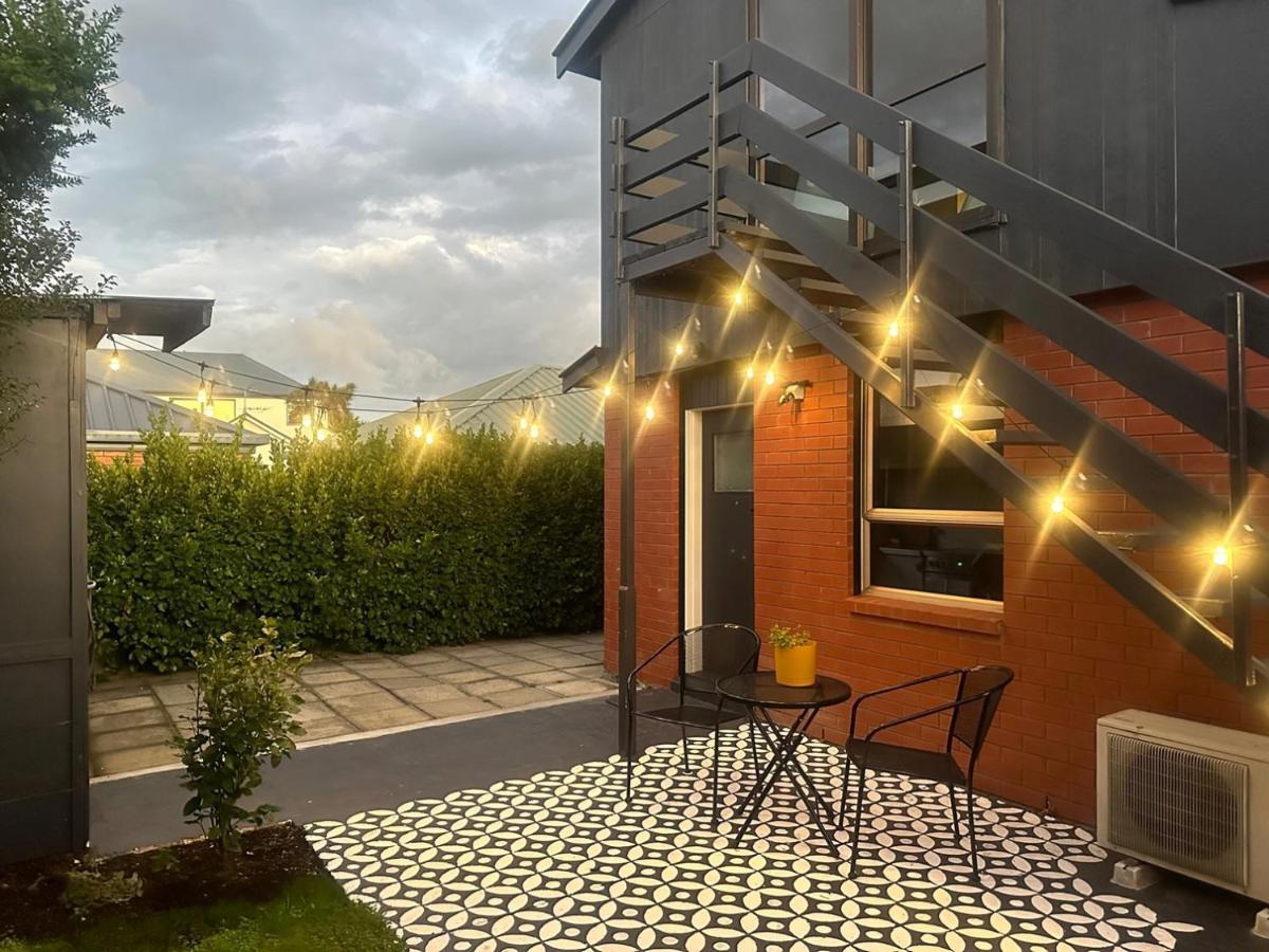 2 Bed Beckenham Beauty - Pet Friendly Villa Крайстчърч Екстериор снимка
